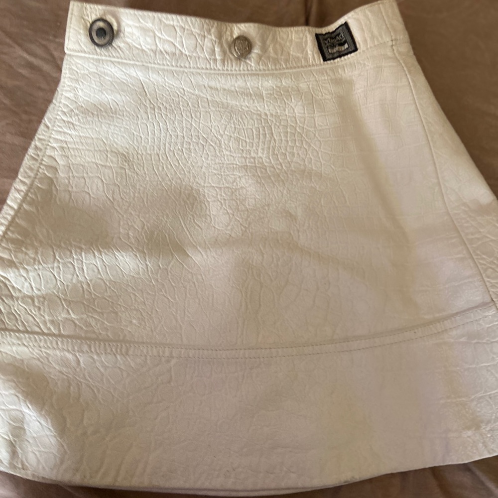 Versace leather mini size 30 cute 🥰 sexy limited HOT 🥵 PICK RUNWAY USE ONLY